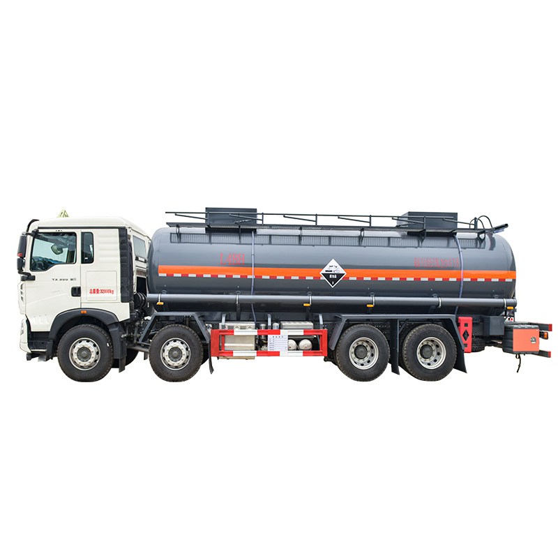 China famous sinotruck howo 18.3 cbm chemical liquid tank truck