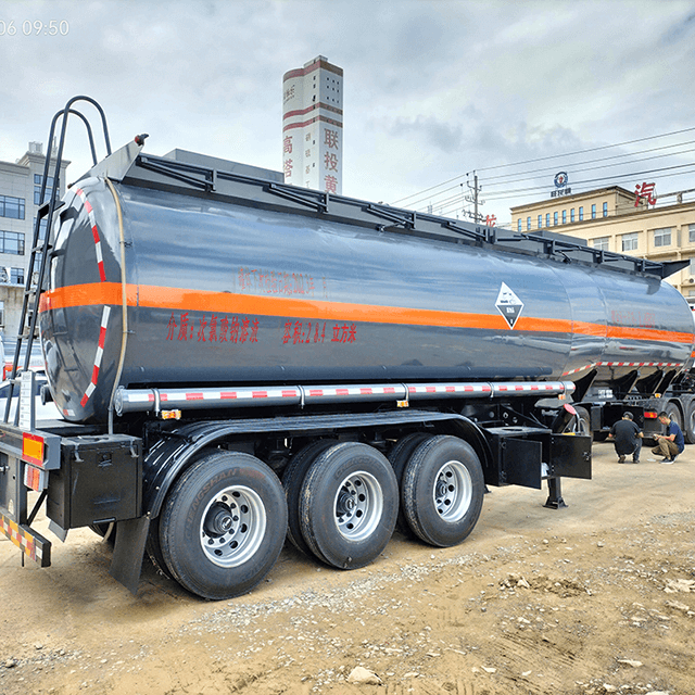 28.4m³ Chemical Corrosive Liquid Transport Tank Semi Trailer