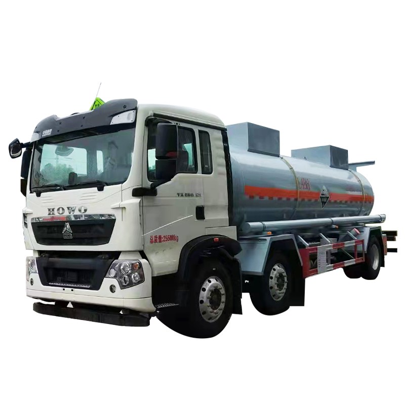 HOWO 6x2 14.5CBM chemical liquid tank truck 